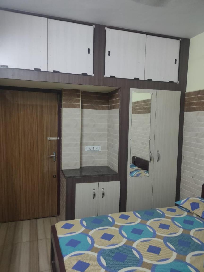 Hostel Sri Vari Residency Vellore Zewnętrze zdjęcie