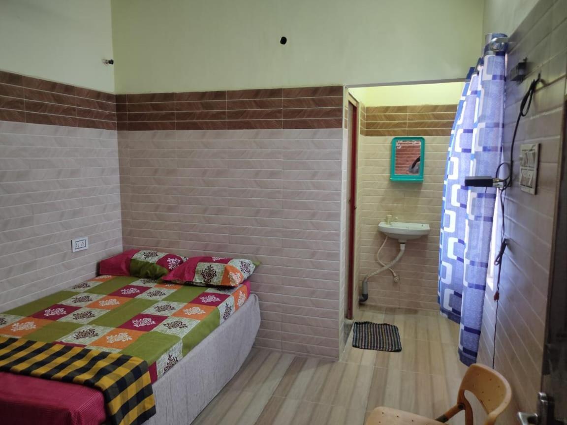 Hostel Sri Vari Residency Vellore Zewnętrze zdjęcie