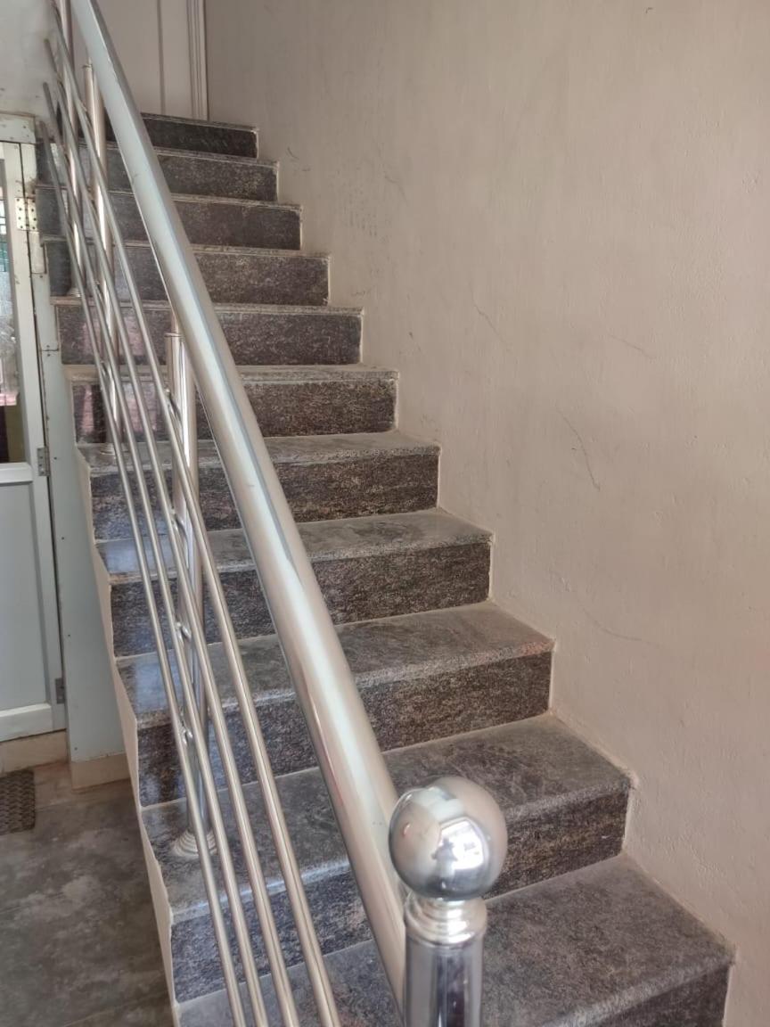 Hostel Sri Vari Residency Vellore Zewnętrze zdjęcie