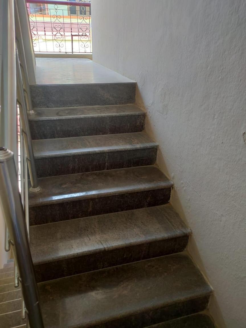 Hostel Sri Vari Residency Vellore Zewnętrze zdjęcie